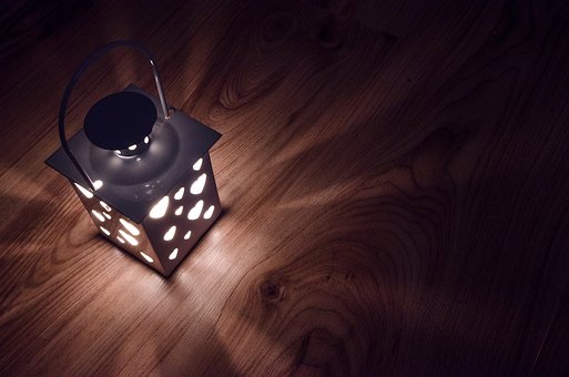 lantern-2938027__340