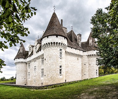chateau-de-monbazillac-1167073__340